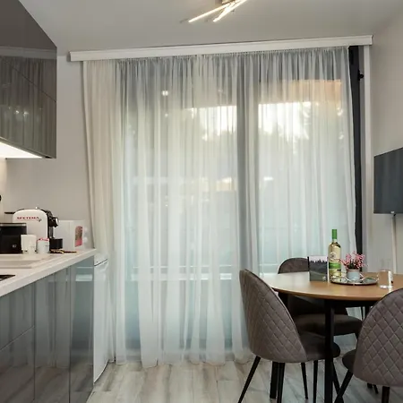 Apartamento 404 *